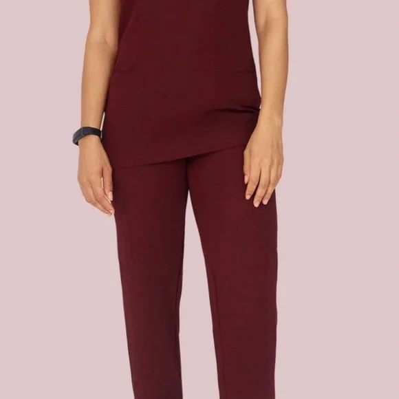 NWT - Mandala Scrub Set - Small - Wine - Picture 1 of 7